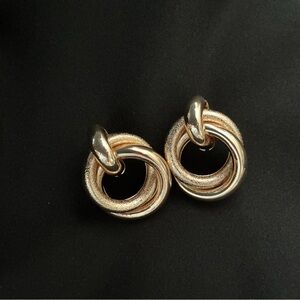 Elegant Gold-Tone Hoop Earrings